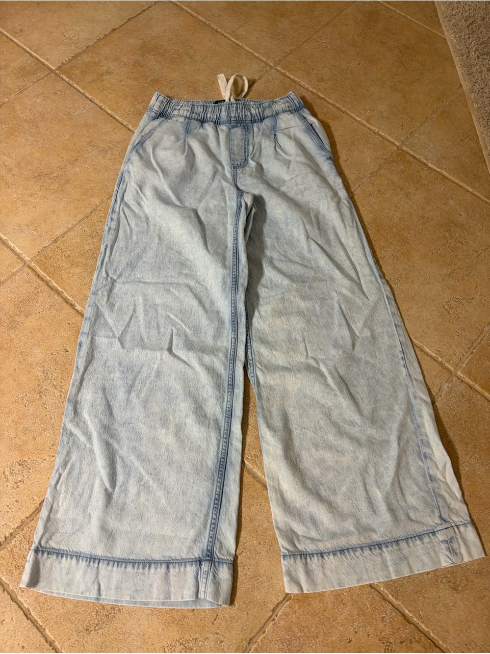 Gap Light Wash Wide Leg Women's Jeans - low rise xs